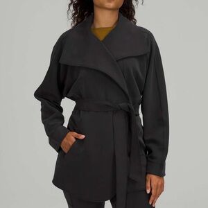 Lululemon Softstreme Belted Wrap Black Size M/L